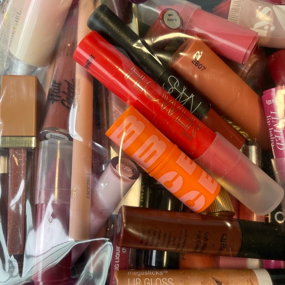 Makeup and Skincare Mystery Bags! (valued between $90 and $180)